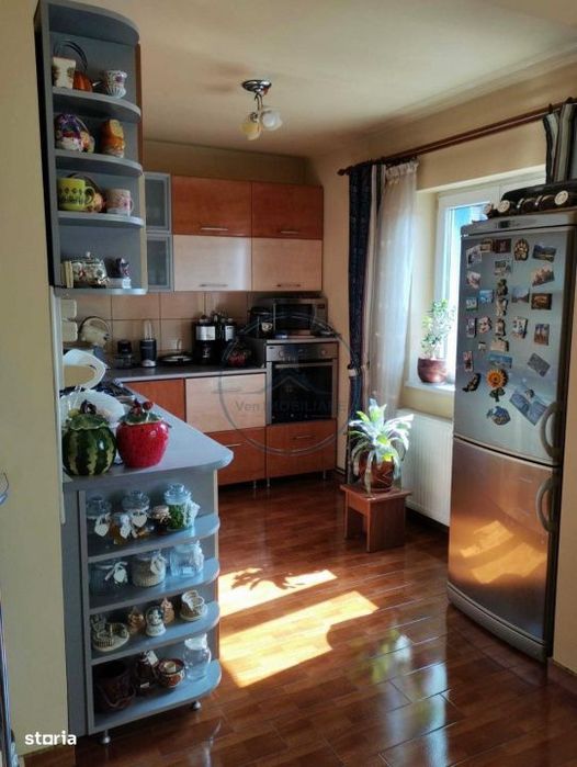 Apartament 4 camere de vanzare – 105 mp utili – Zona Centrala, Bi — fotografia 3