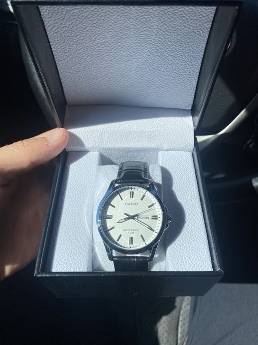 Продам наручные часы Casio