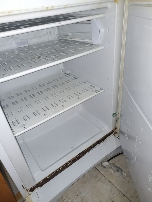 Продам срочно холодильник