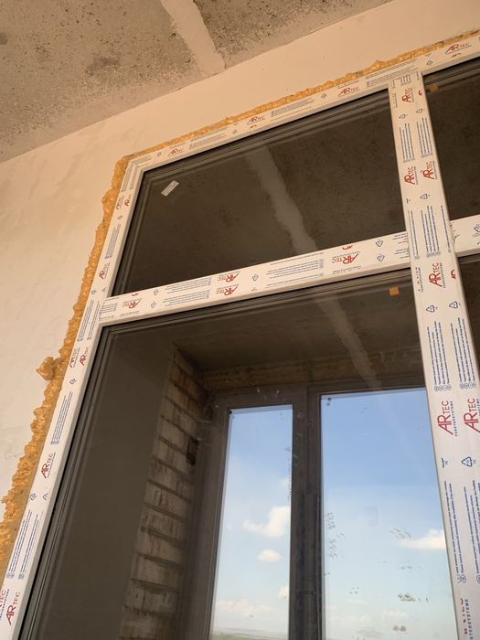 Продается новый балконный блок 275*160