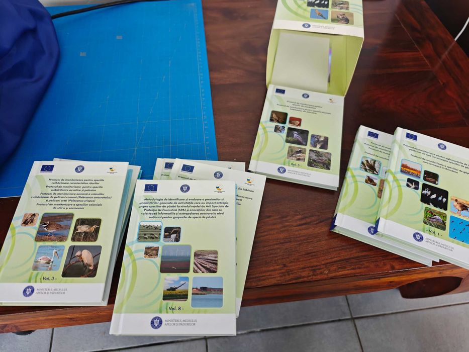 Set carti Protocoale monitorizare păsări de interes comunitar România