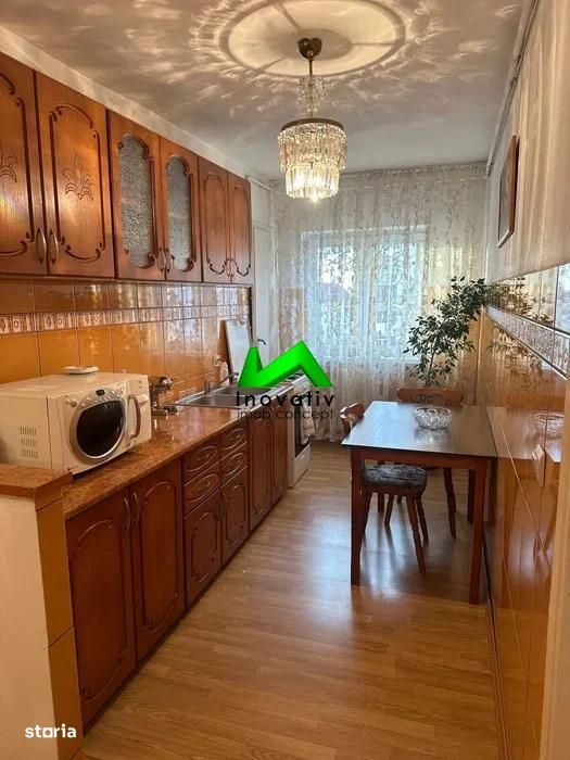 Apartament de vanzare 3 camere Sibiu Vasile Aaron