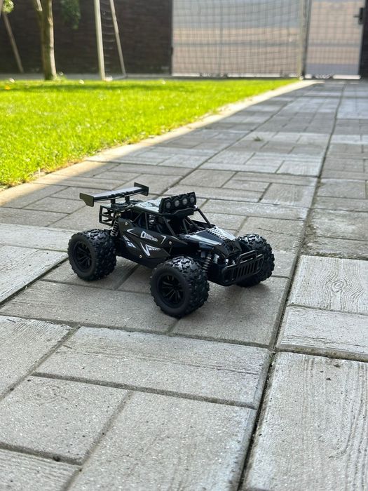 Mașinuță cu telecomanda