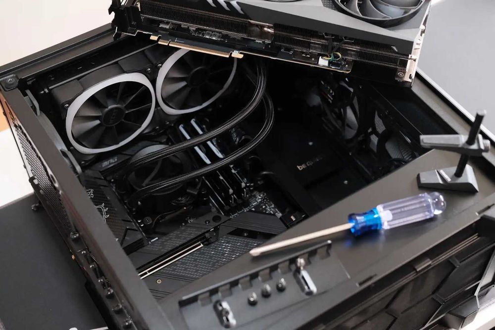 Efectuez Mentenanta PC, Instalare Windows, Inlocuire Pasta, PC Build