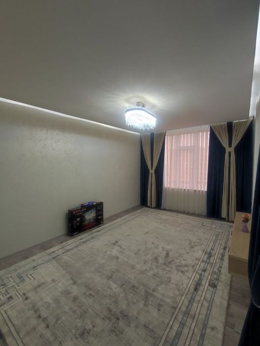 Samarqand shaxrida joylashgan 3 xonali uy sotiladi