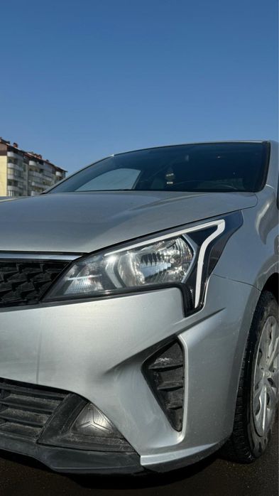 Авто в аренду под такси