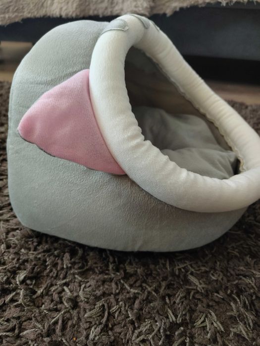 Продам домик для котят