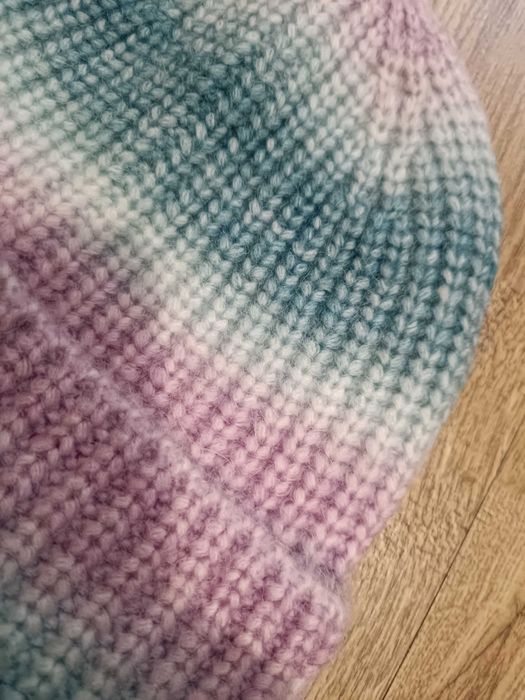 Дамска плетена топла шапка нова