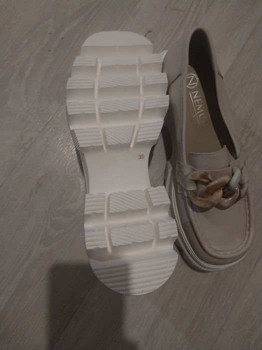 Продам обувь, новые