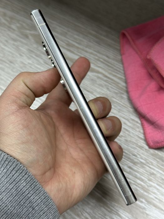 Samsung S23 Ultra 12/256Gb snapdragon