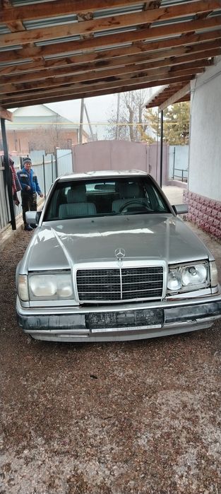 Продам машину мерседес