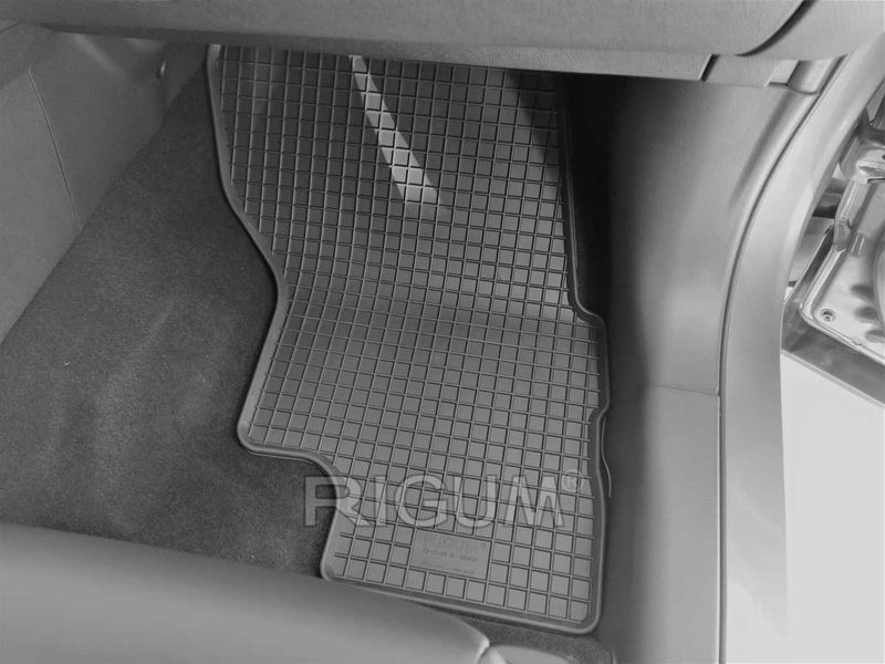 Гумени стелки или багажник MITSUBISHI Eclipse Cross от 2018г.