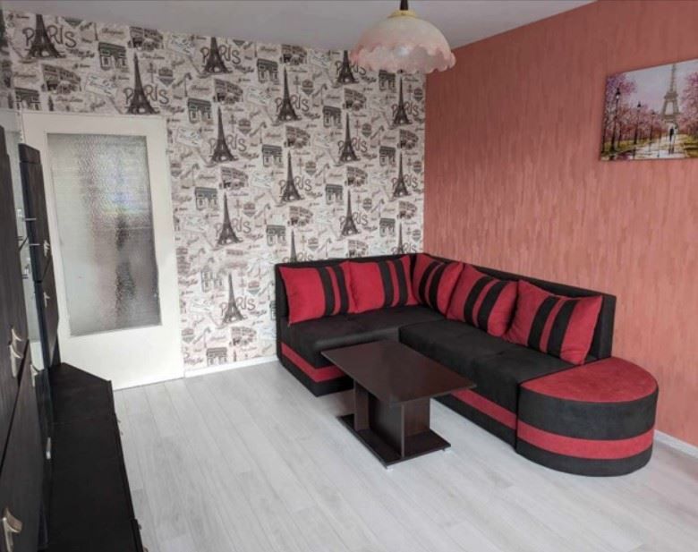 Двустаен апартамент под наем в Разсадника