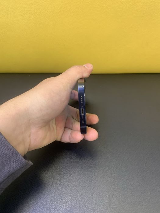 iphone 12 mini.