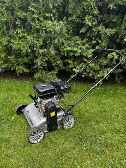 Scarificator gazon mr. Gardener BV 400-3