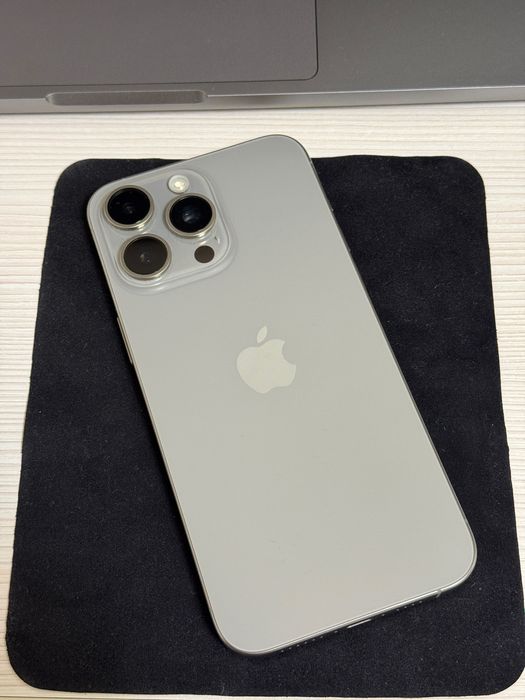 iPhone 15 Pro Max 1 TB Natural stare perfecta iOS 17