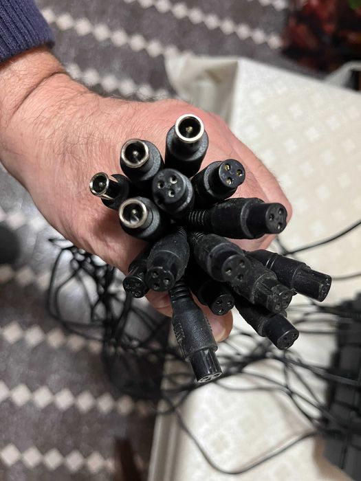 Incarcator/alimentator 36v/2a LI-ION 15 buc.