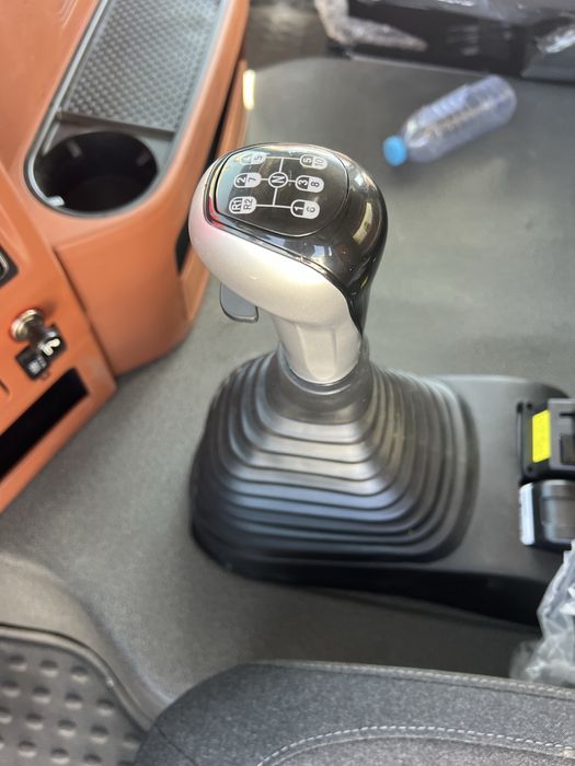 Самосвал хово 15 тонн сотилади