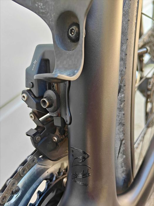 Pinarello Razha 2022 SRAM Force eTap AXS Шосеен Карбонов Велосипед