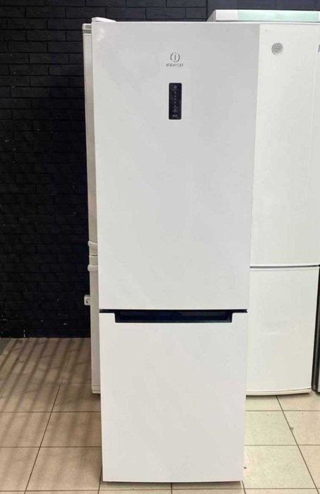 Холодильник INDISIT все модели Гарантия доставка до дома скидка летный