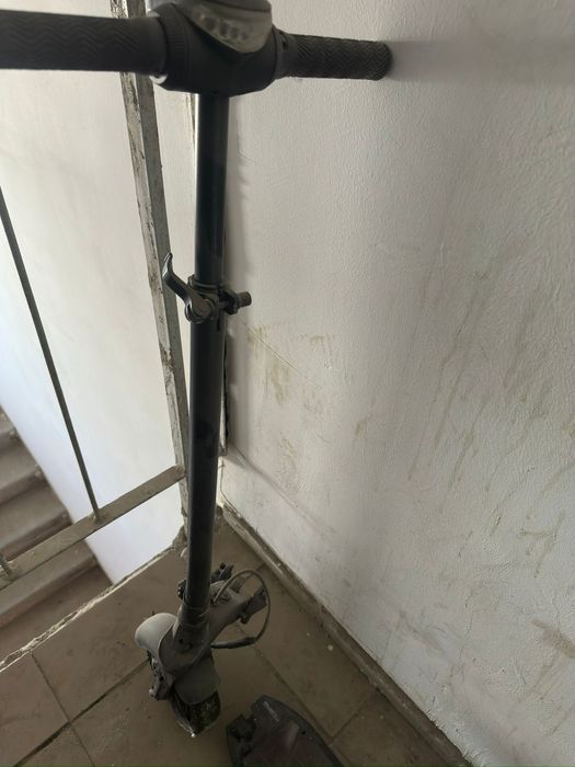 Электросамокаты.