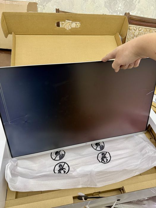 Продаеться Monitor hp 27 на запчаст