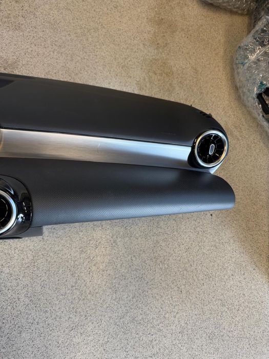 Plansa bord mercedes a-class w177 2018-2026