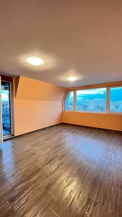 Дава се под наем Тристаен апартамент в София, Център - 90 кв.м за 650 € - Снимка #3