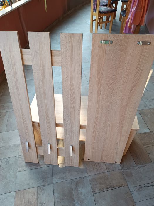 Комплект огледало ,закачалка и рафт за обувки