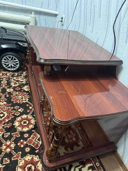 Тумба под телевизор