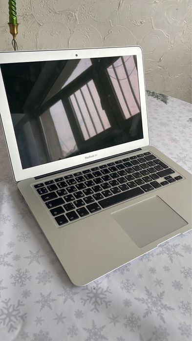 В продаже макбук эйр