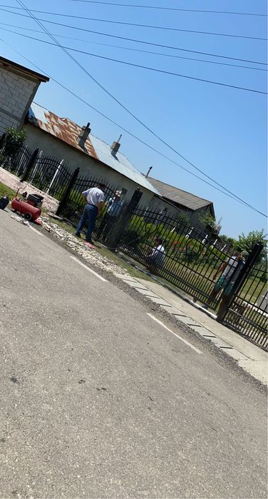 Garduri si porți din fier forjat