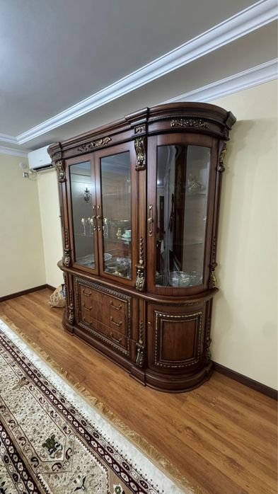 Сервант для гостинной