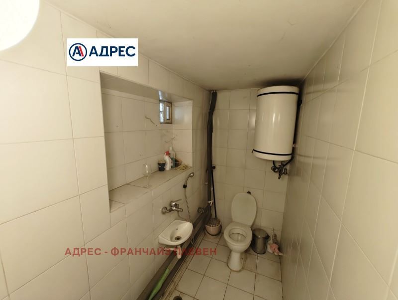 Продава се Многостаен апартамент в Плевен, 9-ти квартал - 120 кв.м за 2125 €/кв.м - Снимка #11