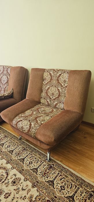 Диван с креслами