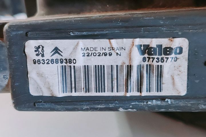 Far stanga 9632689380 Peugeot 206 prima generatie