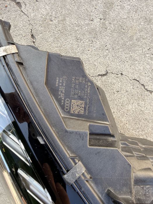 Far Audi A4 B9 facelift Matrix Led stanga 8W0941035E