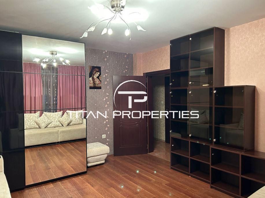 Дава се под наем Тристаен апартамент в Варна, ВИНС - 100 кв.м за 750 € - Снимка #3