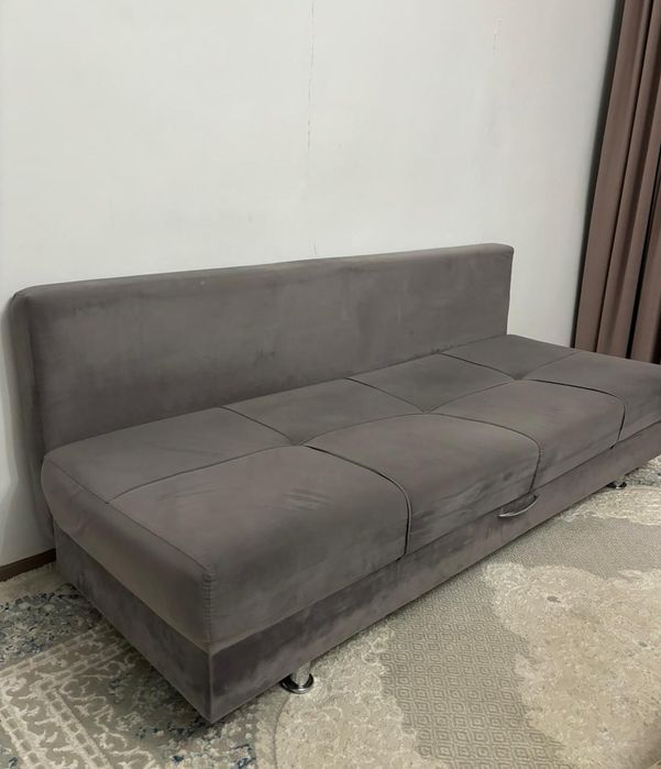 Продам  диван в отличном состоянии