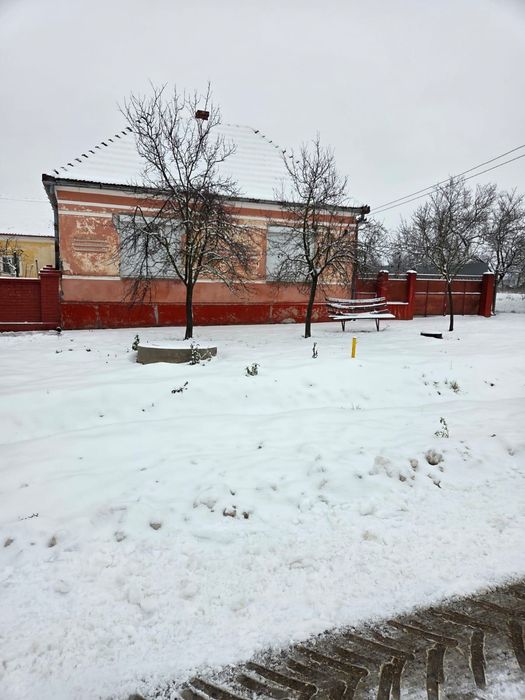 Vând casă în Chesint