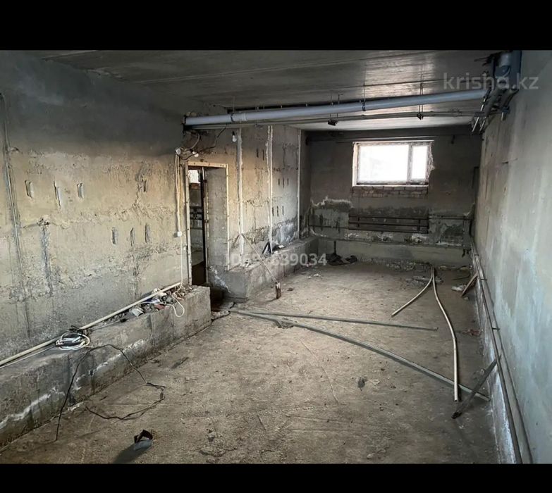 Коммерческое помещение, полу цокольное, 48м2