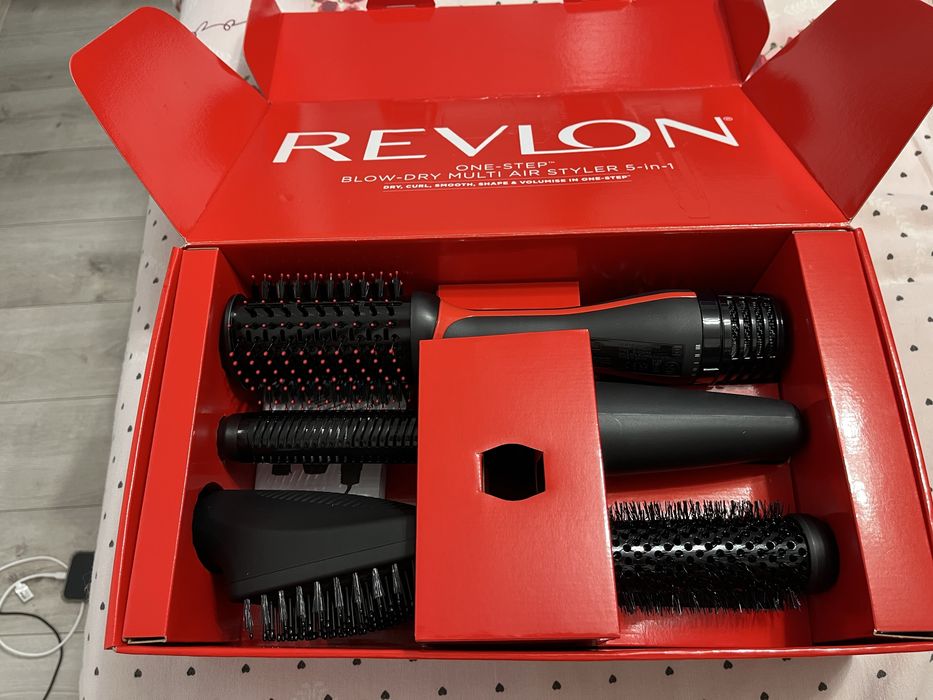 Perie electrica fixa Revlon 5 in 1