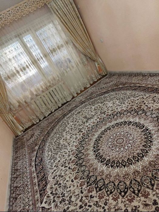 Srochno kvartira sotiladi.