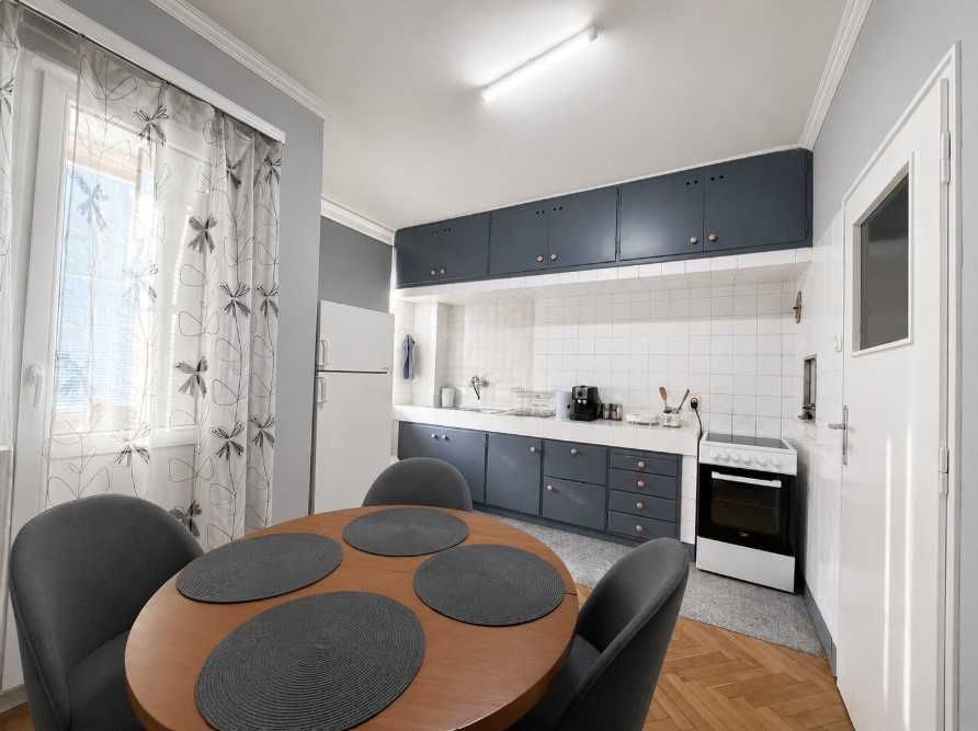 Дава се под наем Тристаен апартамент в София, Гео Милев - 92 кв.м за 371.79 € - Снимка #1