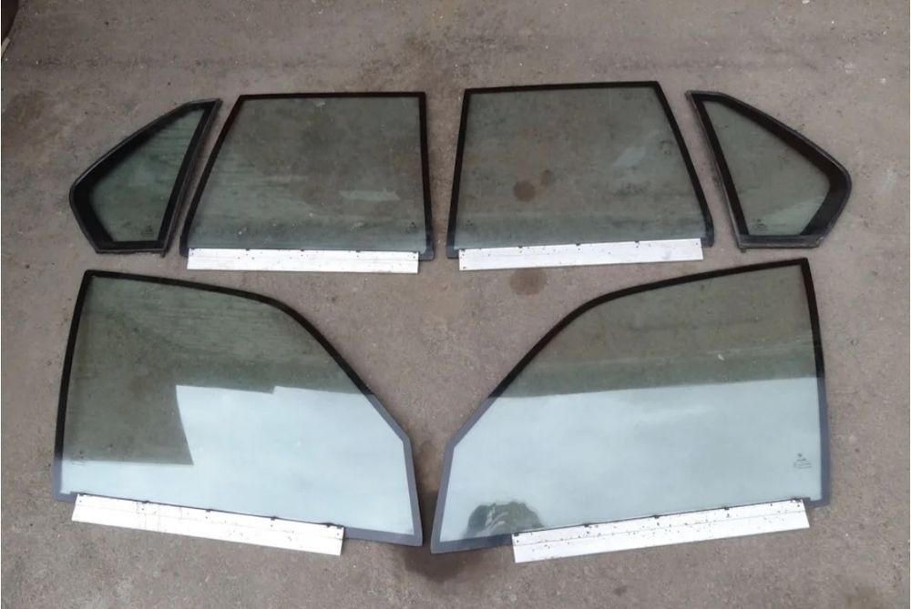 Стекла на БМВ е32. Одинарные