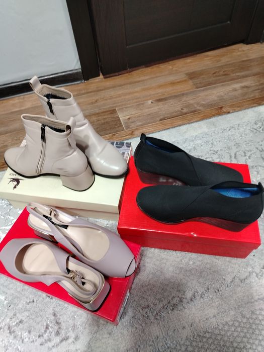 Продаётся женская обувь