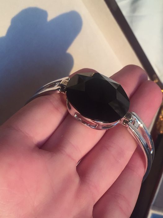 Браслеты в двух цветах