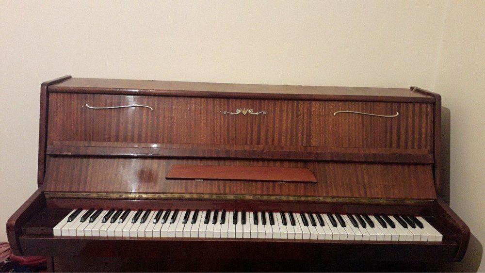 Фортепиано 3 педальный