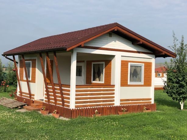 Executam case din structura metalica si panou sandwich