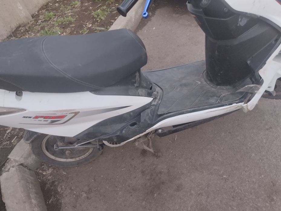 продам м8 про срочно